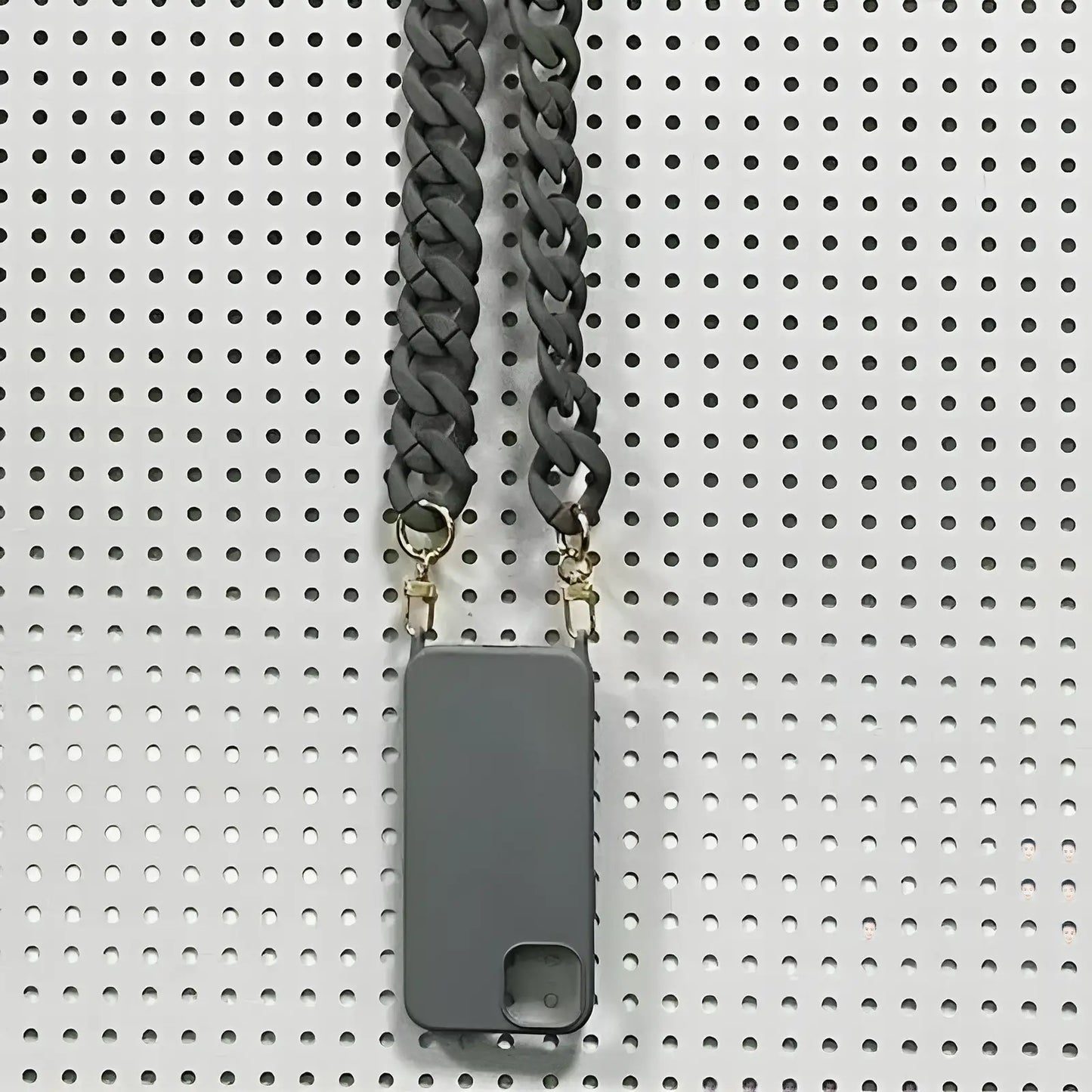 Coque avec chaîne | Juliette