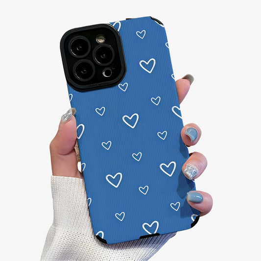 Coque iPhone bleu imprimé coeur blanc