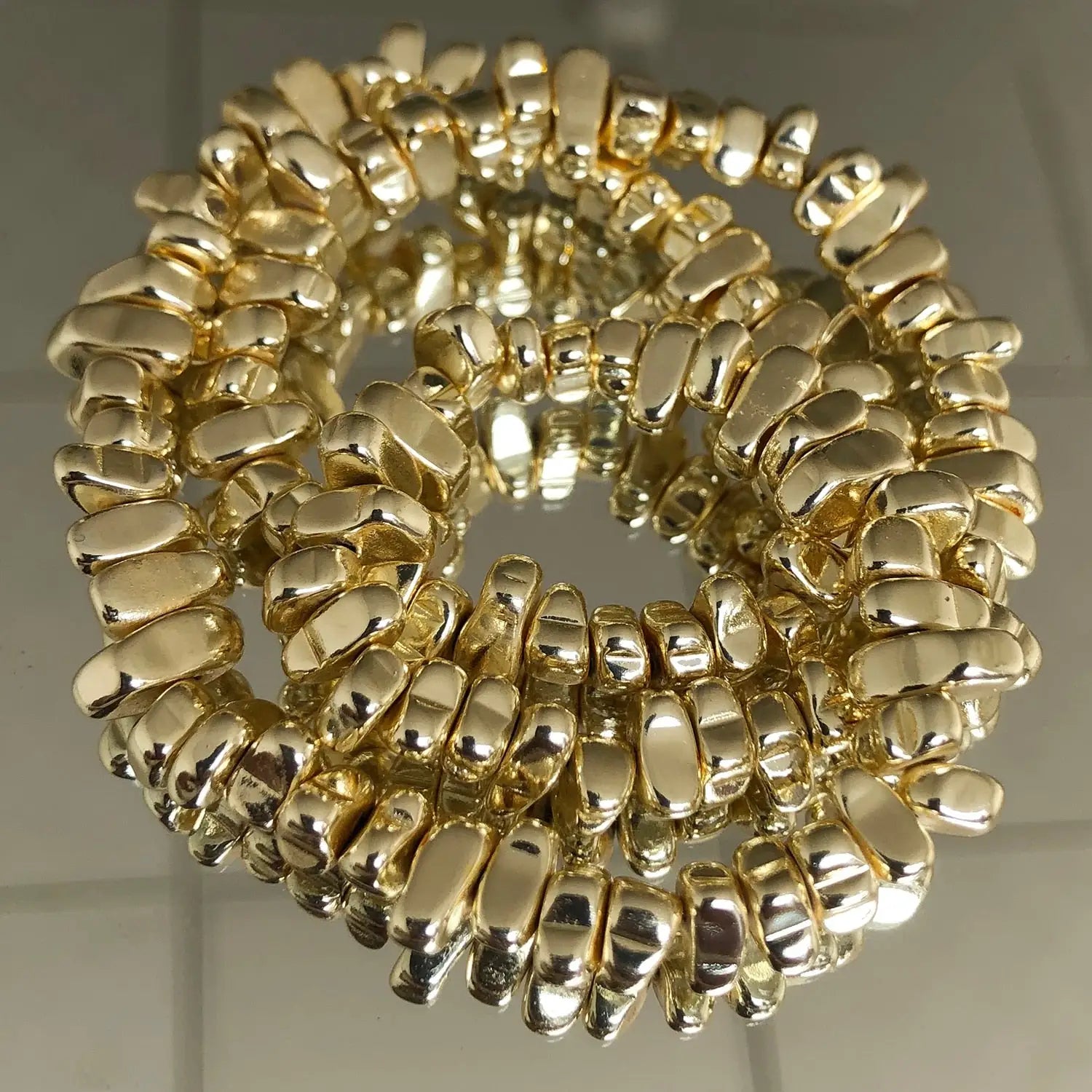 Perles naturelles en hématite de tailles irrégulières - 9K Gold